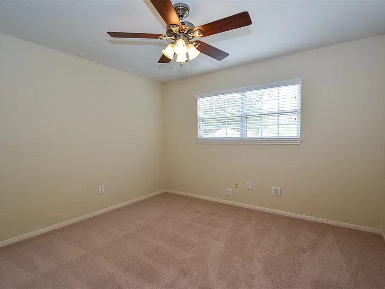 11914 Normont Dr — Photo 23