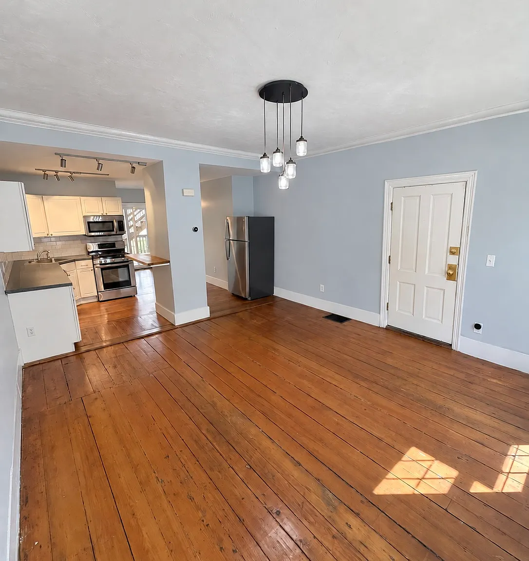 1 bed, 650 sqft, $2,700 — Photo 3