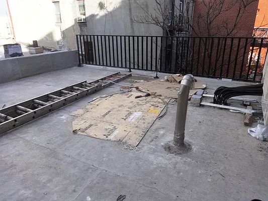 Rented by Blue Egg Realty Corp | media 53