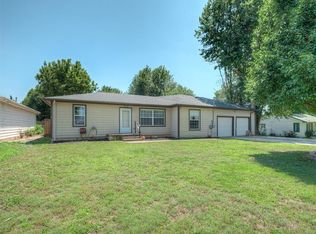 3910 Lawn Dr, Del City, OK 73115