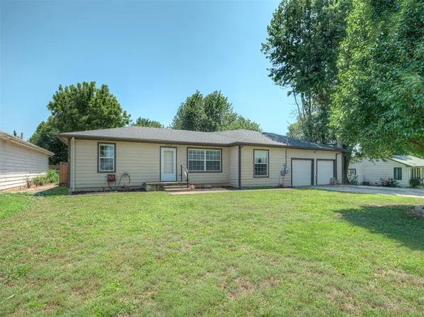 3910 Lawn Dr, Del City, OK 73115