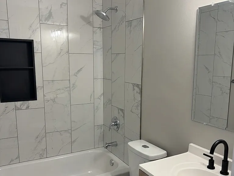 1537 Brookdale Ave — Photo 3