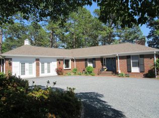 220 Pine Ridge Dr, Whispering Pines, NC 28327
