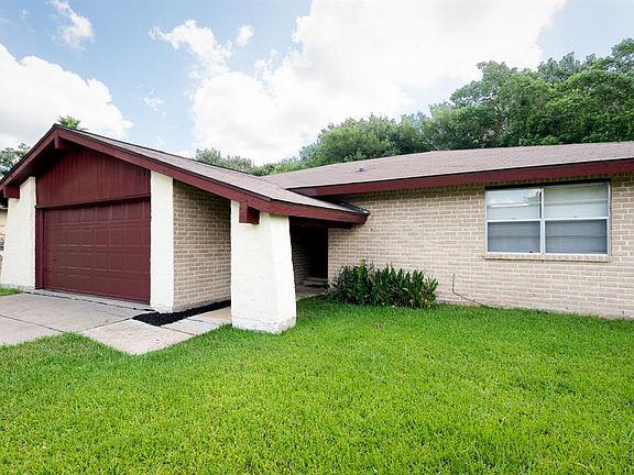 3rd image of 10519 Long River Dr