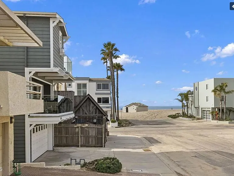 104 La Brea St — Photo 28