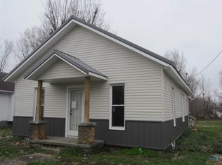 720 E Franklin St, Clinton, MO 64735