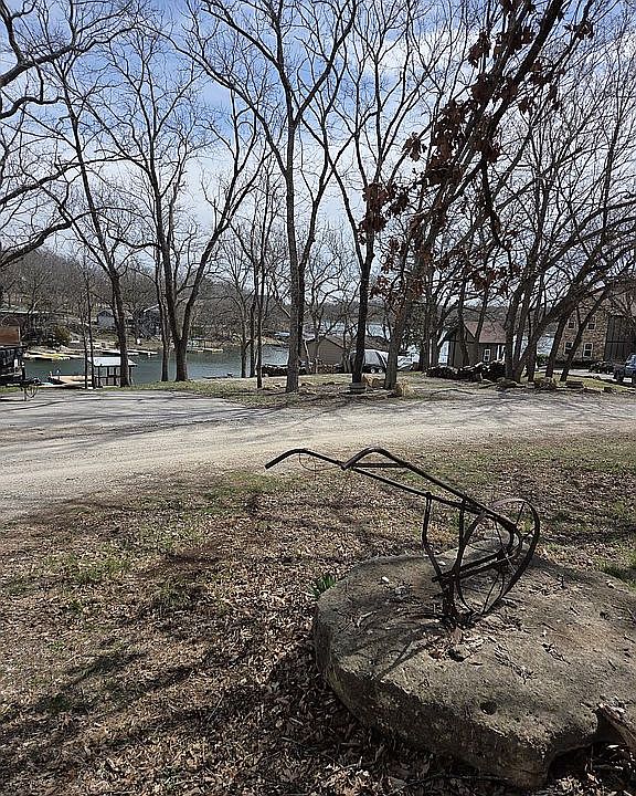 2nd image of 338 W Sugar Lake Dr