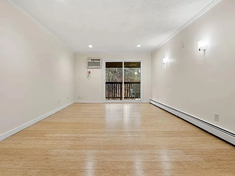 310 Brook Village Rd #41 — Photo 2