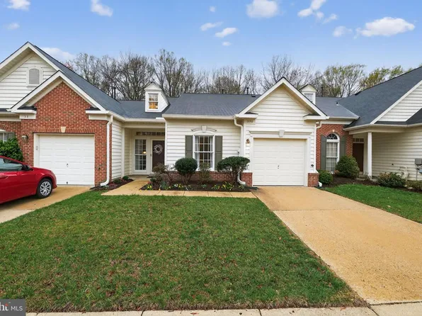 330 Colony Point Pl, Edgewater, MD 21037