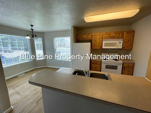 4th image of 118 Clubhouse Cir APT 101