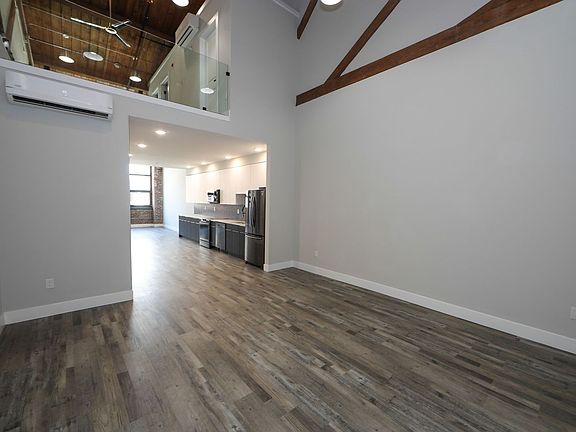 2nd image of 1825 E Atlantic St #207