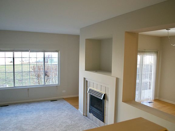 5th image of 135 Heather Glen Dr