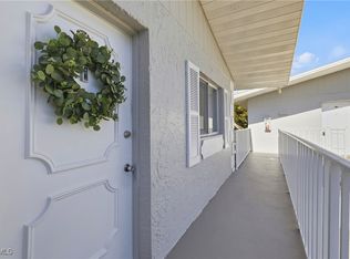 8071 Country Rd UNIT 204, Fort Myers, FL 33919