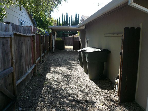 3rd image of 6800 Waxwing Way