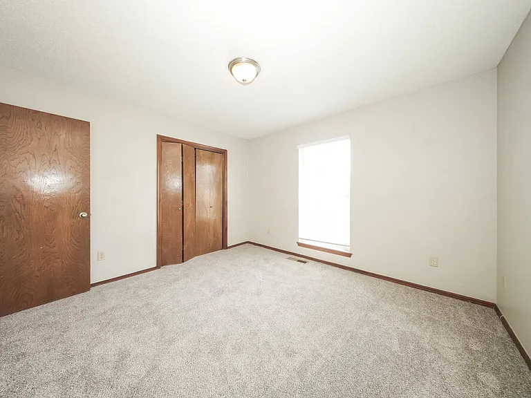 12913 S Drexel Ave — Photo 12