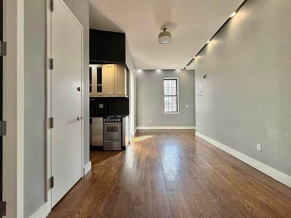 1st image of 615 Gates Ave APT 1A