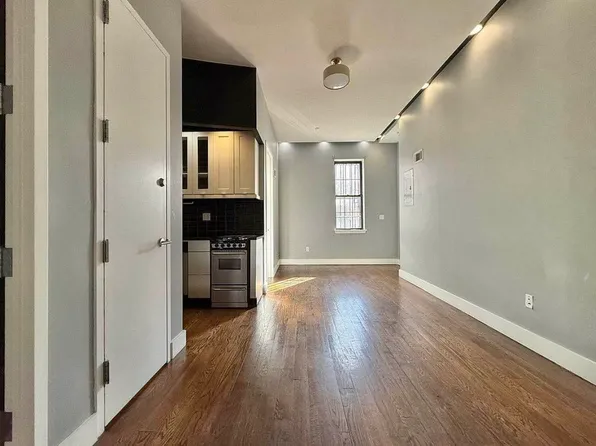 615 Gates Avenue image 1 of 11