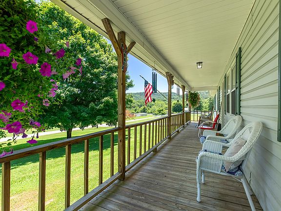 5th image of 219 Corbin Lake Rd