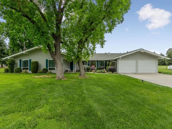 10521 N Minnewawa Ave, Clovis, CA 93619