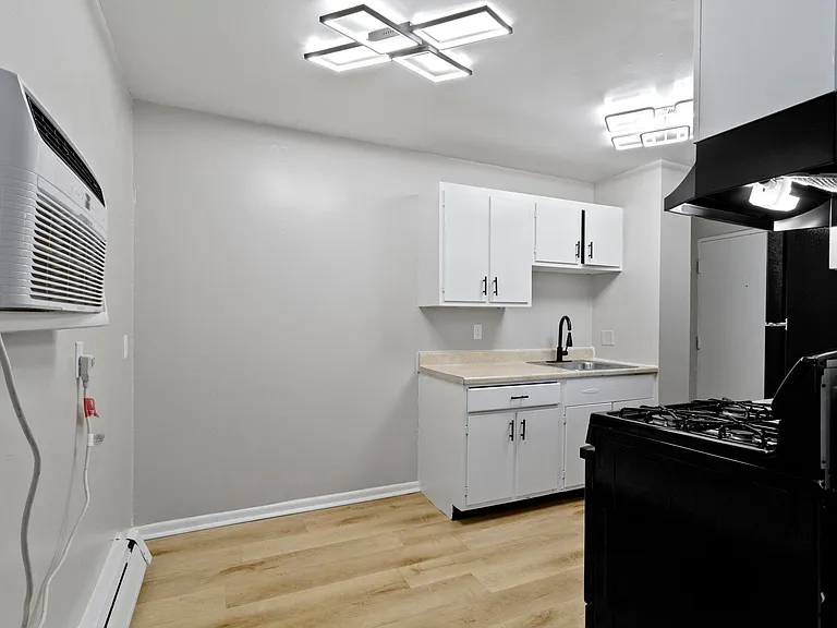 The Courts Apartment Homes — Photo 6