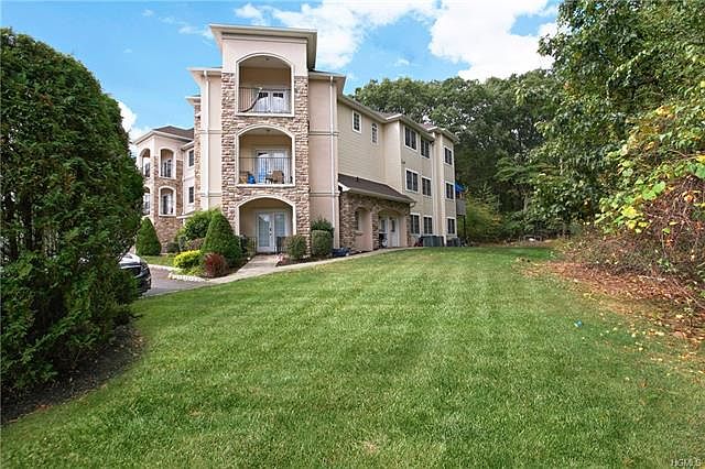 1st image of 184 Bates Dr