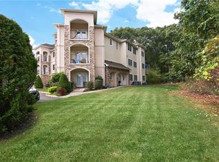 184 Bates Dr, Monsey, NY 10952