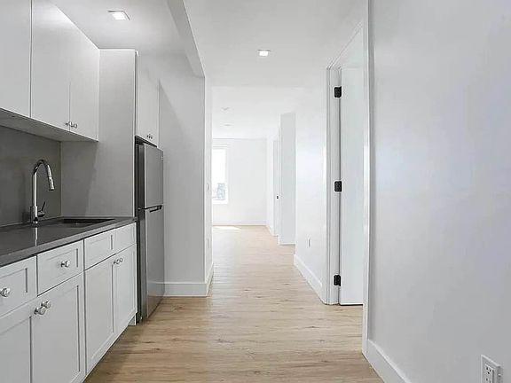 5th image of 2510 Bedford Ave #3C