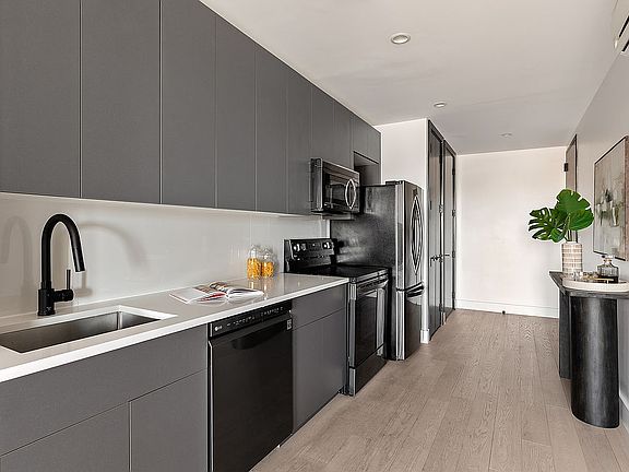 2nd image of 458 E 25th St #506