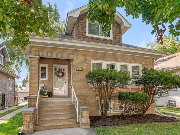 7042 26th Pkwy, Berwyn, IL 60402