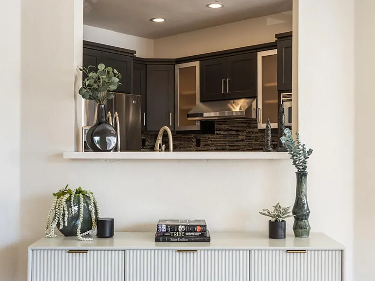 13945 Lemoli Ave — Photo 4