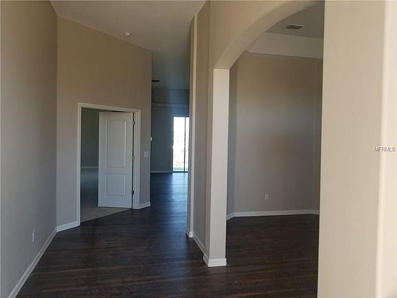 5th image of 11510 Briar Hollow Ln