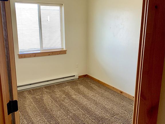 3rd image of 1240 Laurel St APT 3