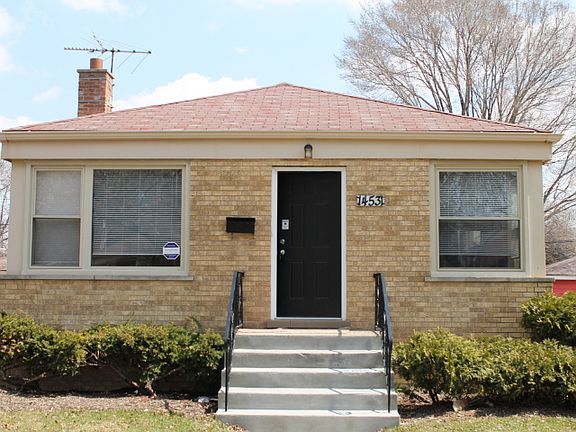 2nd image of 14531 Woodlawn Ave