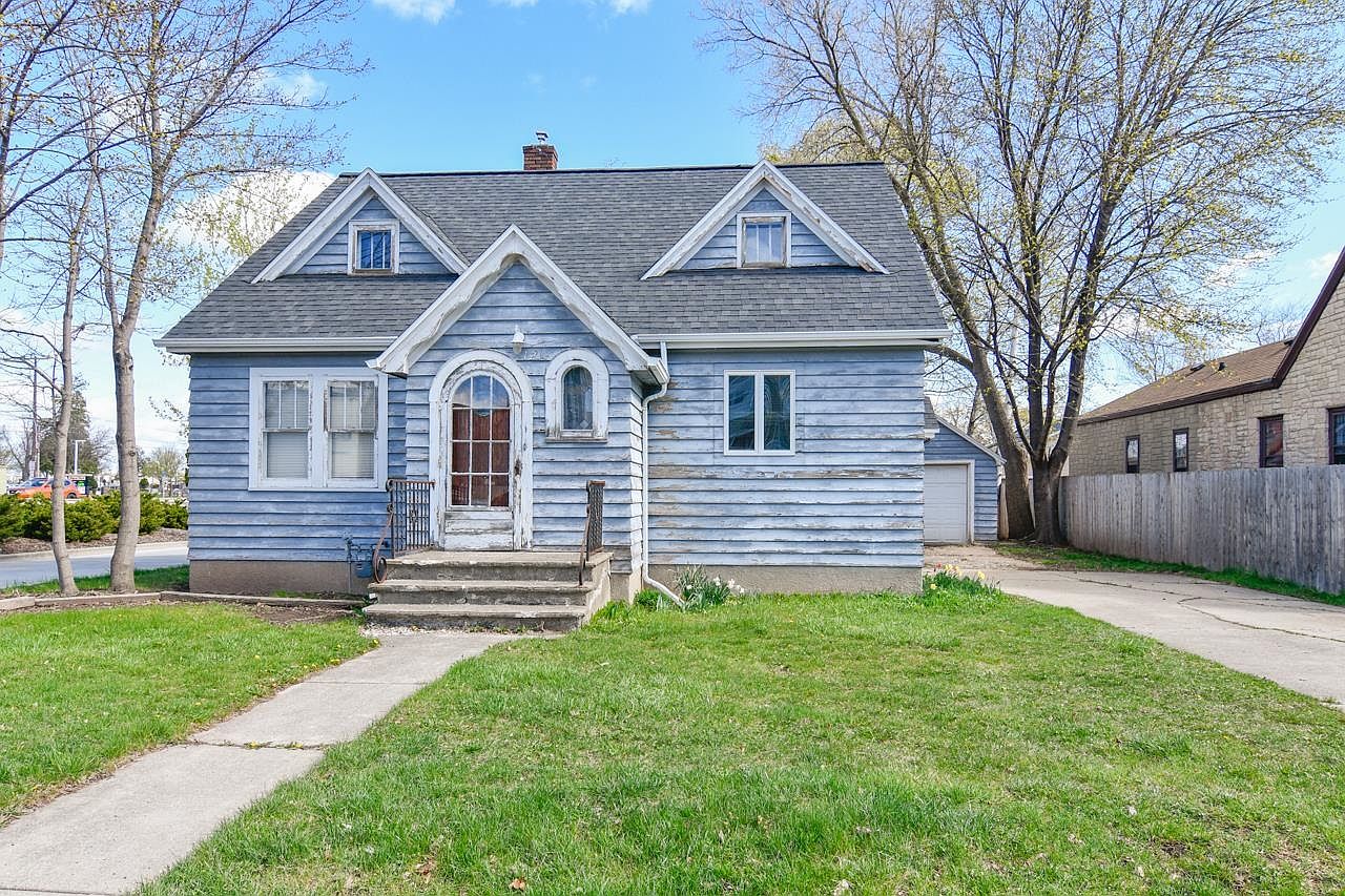 121 E Allouez Ave, Green Bay, WI 54301 Zillow