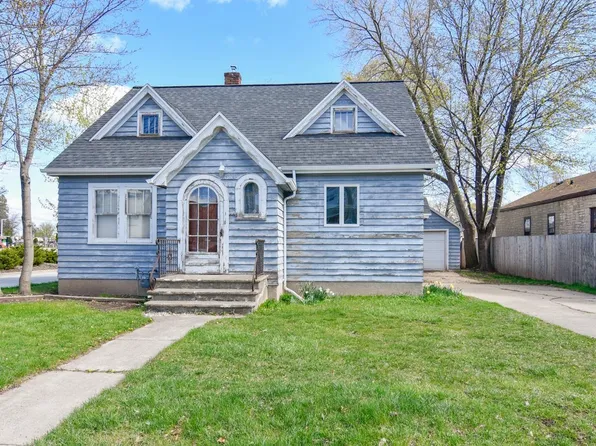 121 E Allouez Ave, Green Bay, WI 54301