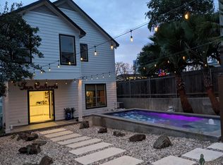 1004 E 7th St, Austin, TX 78702