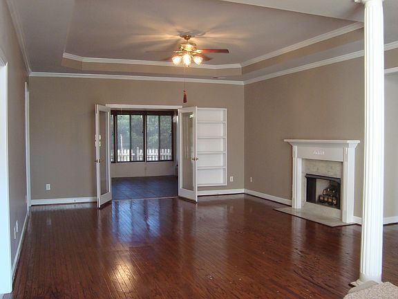 Family room leads to sunroom