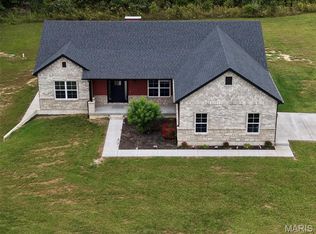 3525 Weatherby Ln, Farmington, MO 63640