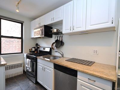 142 Garth Road #1A, Scarsdale, NY, 10583