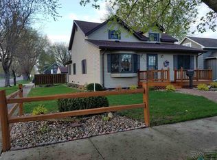423 3rd St SW, Pipestone, MN 56164