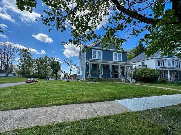 166 S Ohio St, Cadiz, OH 43907