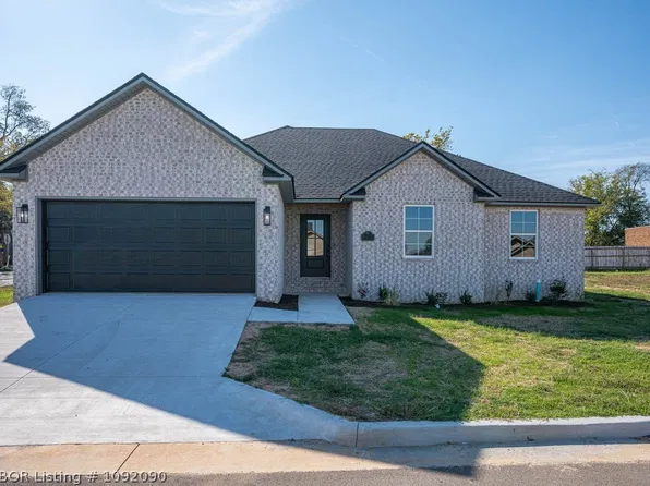 1101 Hunter Dr, Barling, AR 72923