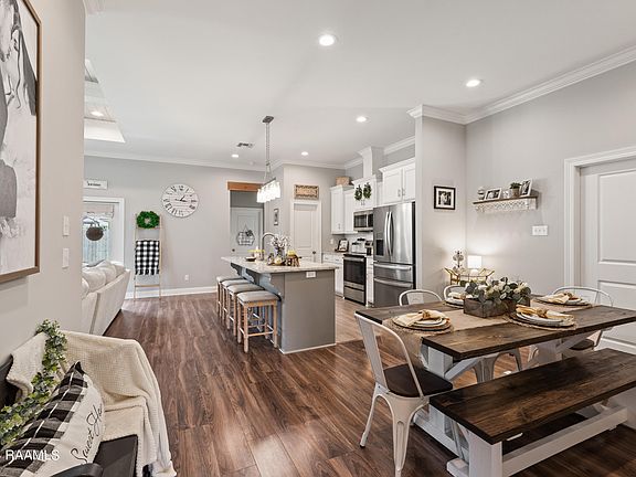 4th image of 307 Adry Ln