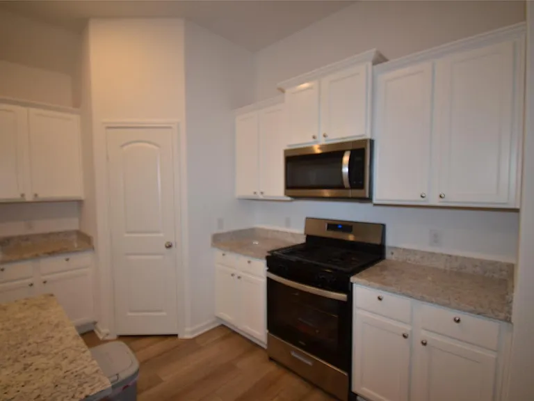 1187 Amy Dr — Photo 17
