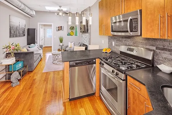 Sold by Keller Williams City Life Realty | media 10