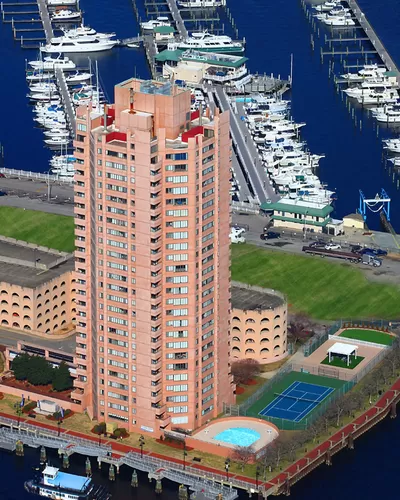 Harbor Tower Apartments Photo 1