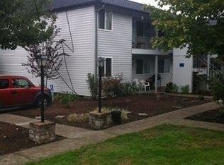 457 SE Lilly Ave APT C, Corvallis, OR 97333