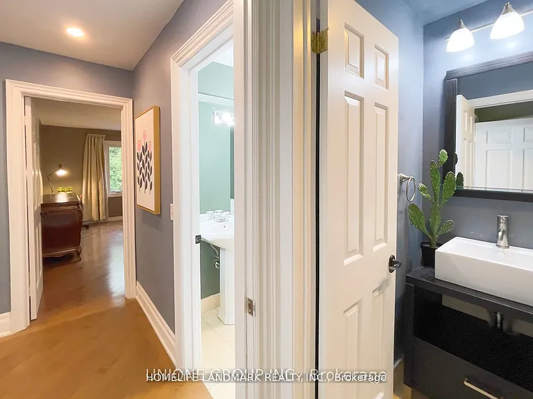 2415 Jarvis St #B5 — Photo 2