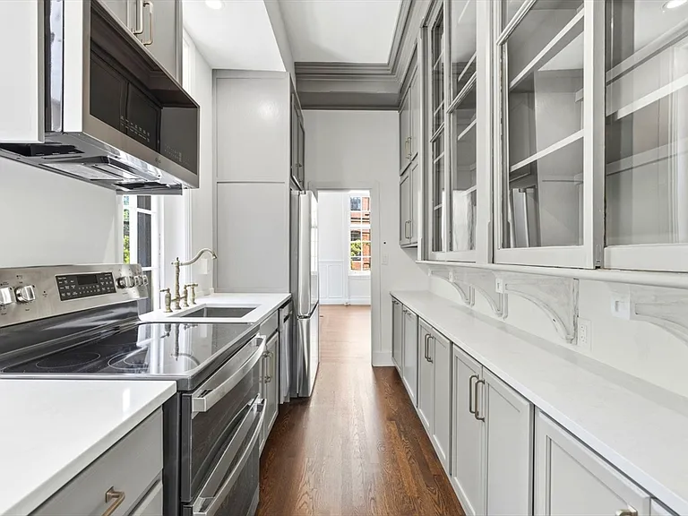 2 Otis Pl #1 — Photo 5