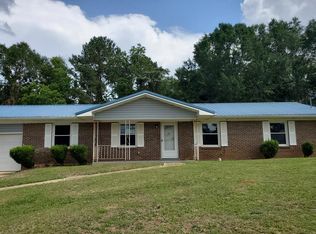 1207 Meadowlake Dr, Ozark, AL 36360